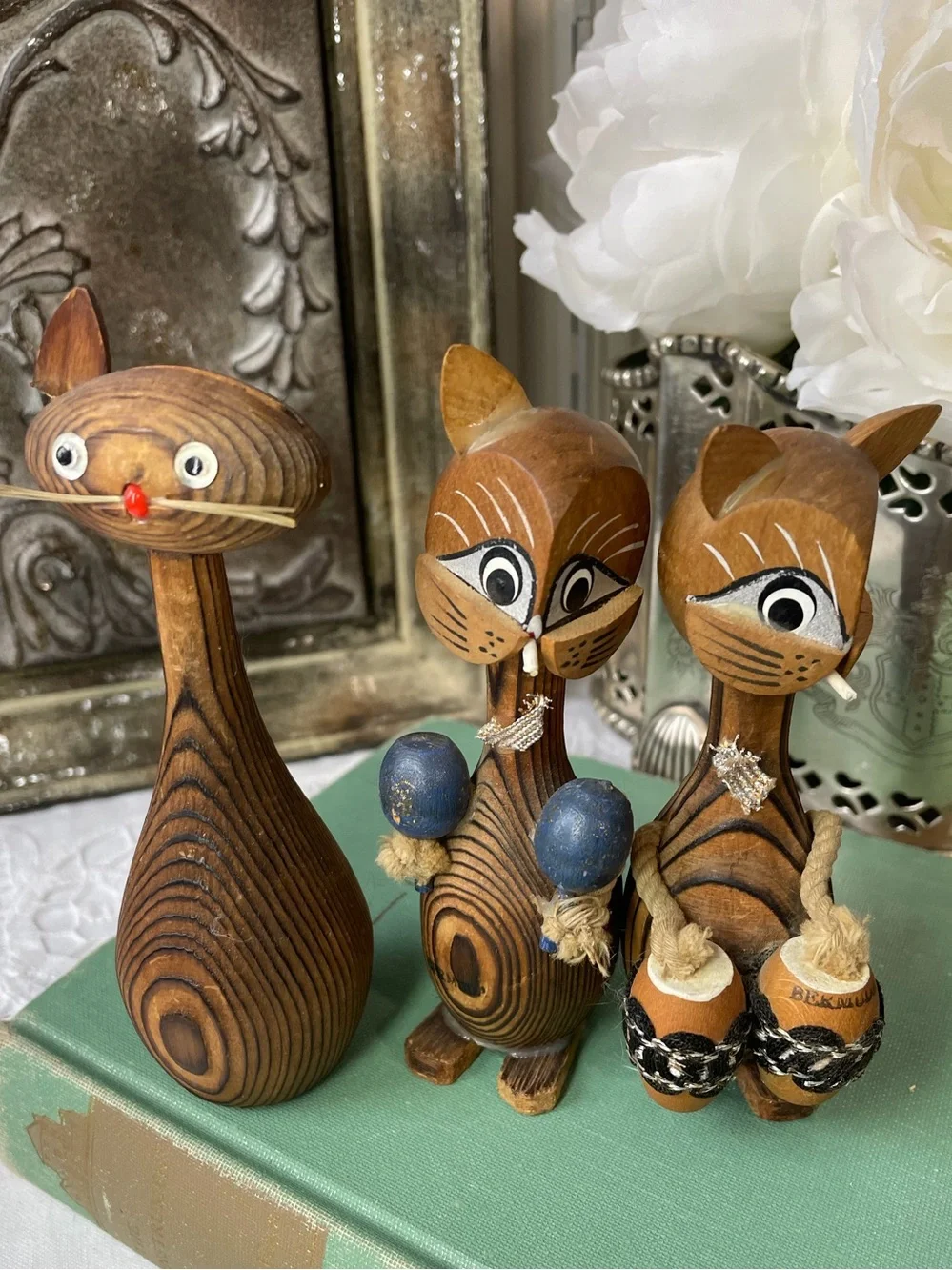 Handcrafted Wood Cat Figurines - Brown MCM Japan